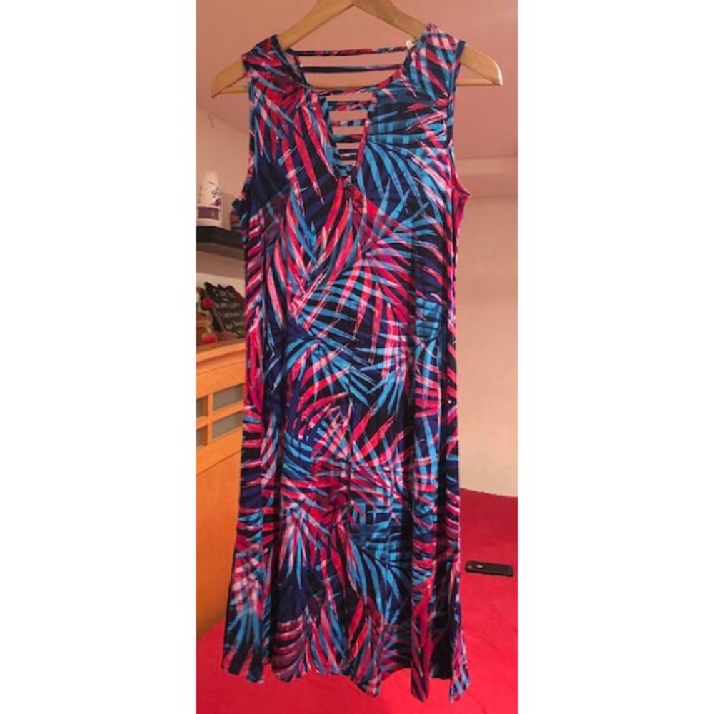 Spense Printed Dress. BRAND NEW, WITH TAGS!!!